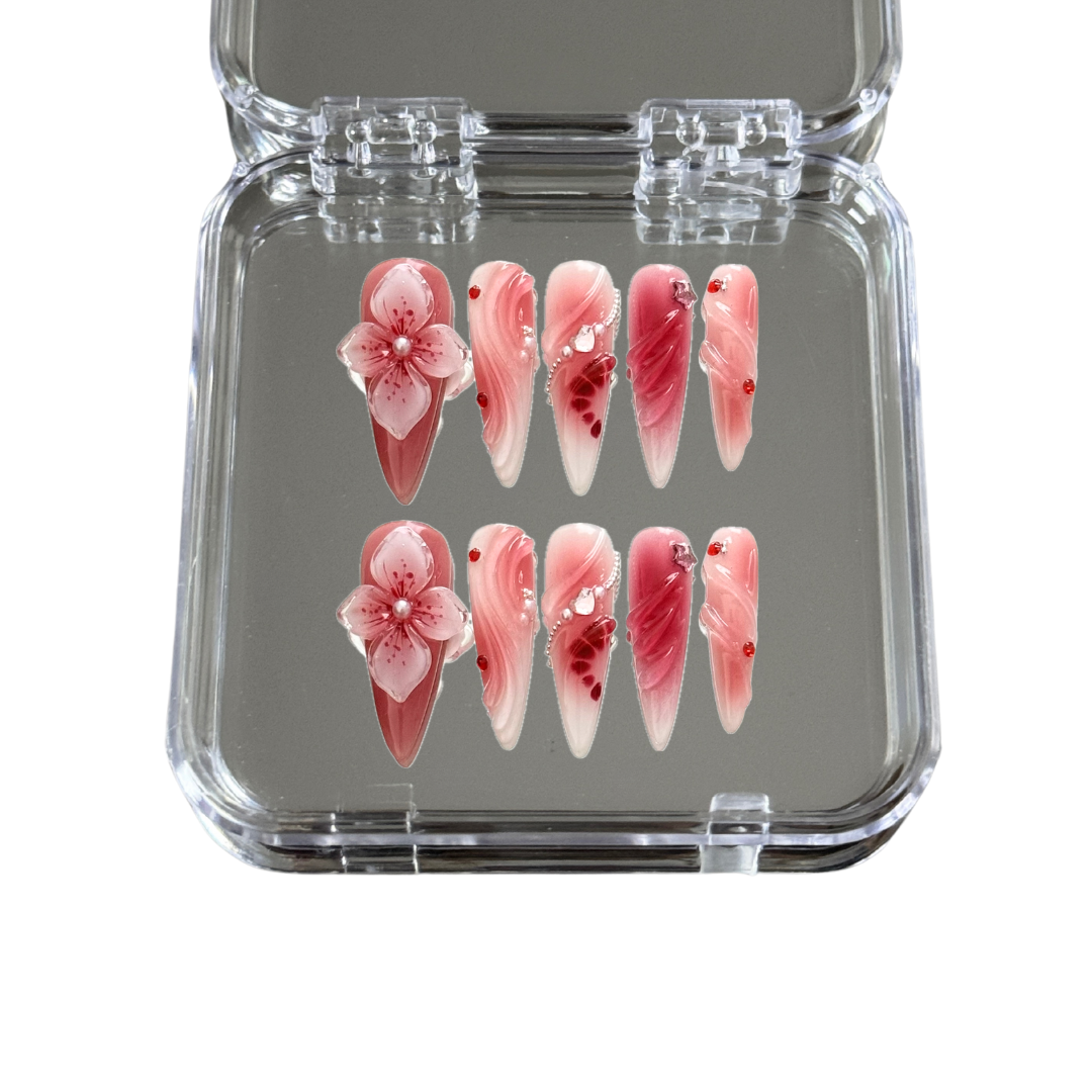 LIMITED EDITION VAMPIRE CLAWS